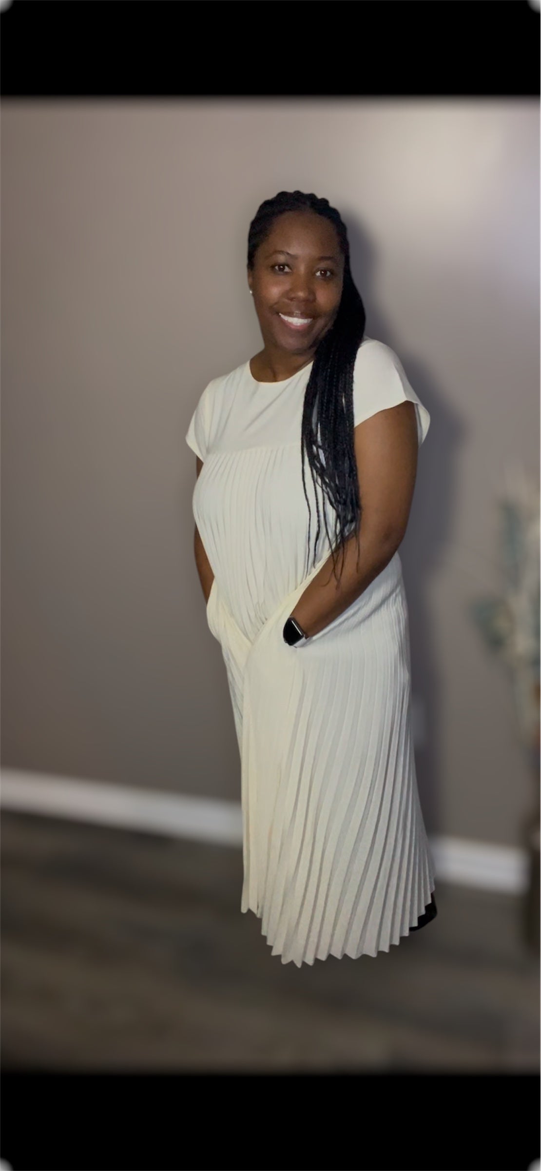 Round Neck Sleeveless Pleated Long Dress